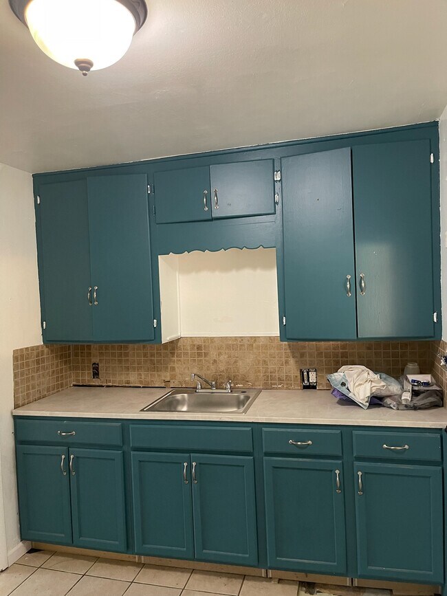 Photo - 1801 Hampton Dr House