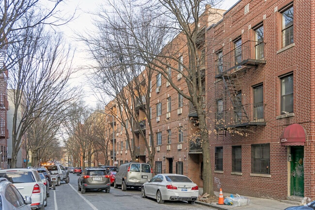 Building Photo - 2316-2324 Beaumont Ave