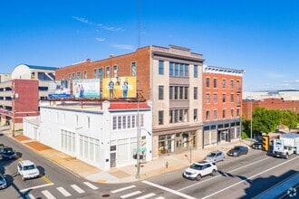 Interior Photo - 1322 W Broad St