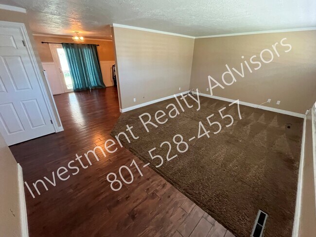 Foto del edificio - 2096 N 4500 W