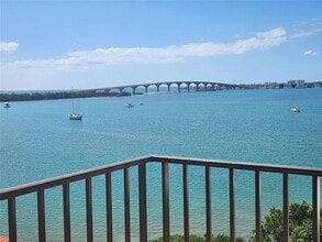 Building Photo - 6295 Bahia Del Mar Cir