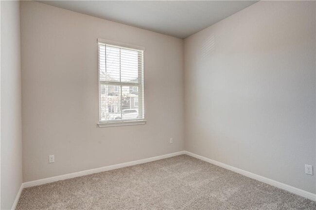 Building Photo - 1724 Artesian Spgs Xing