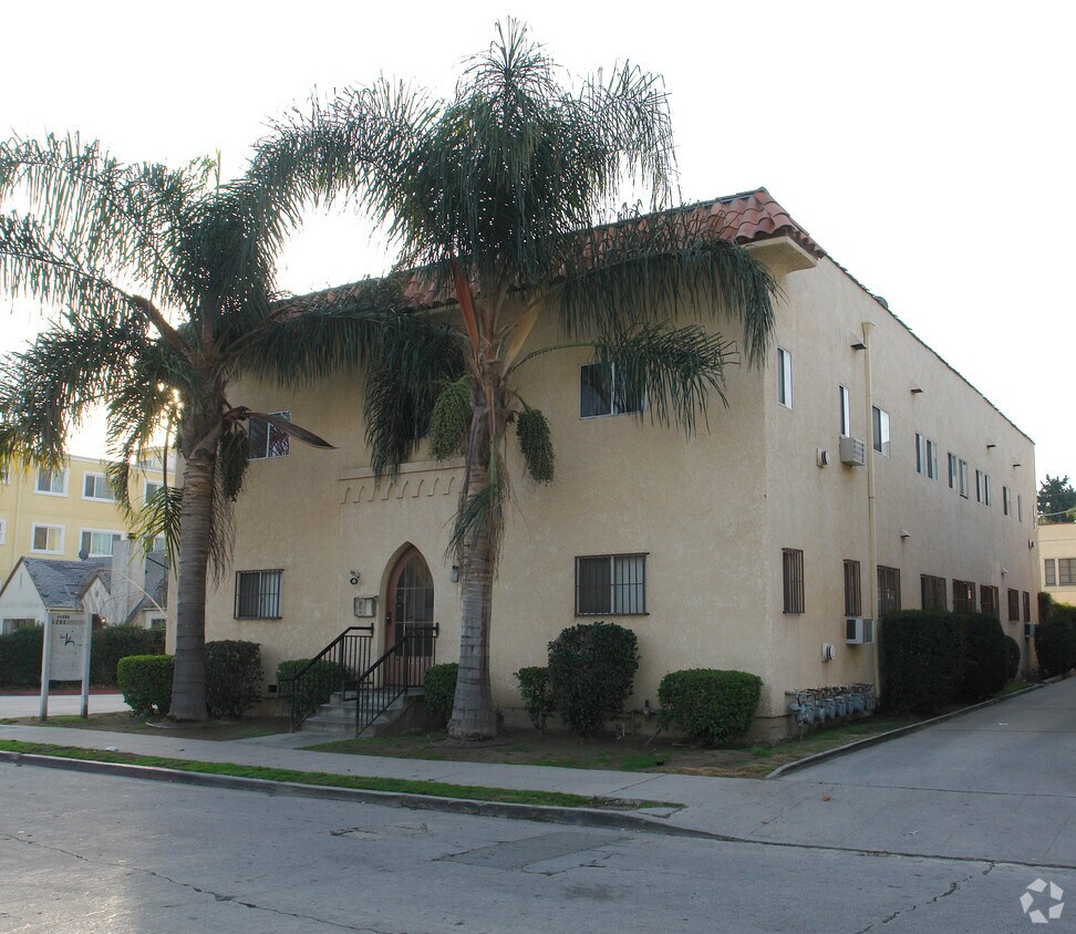 Building Photo - 11202 Morrison St