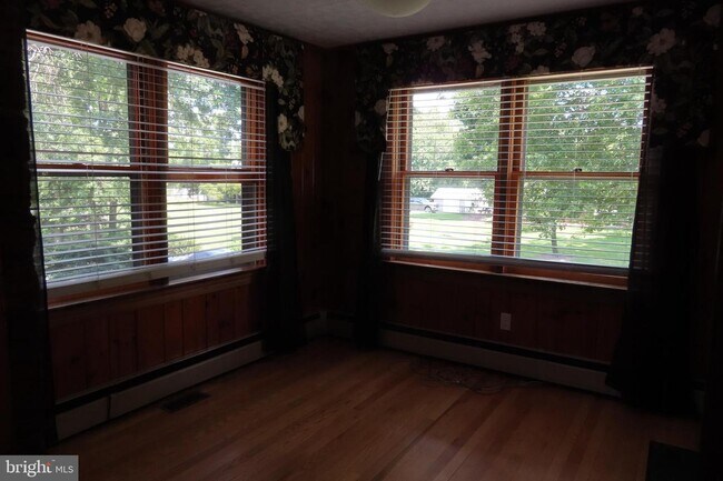 Foto del edificio - 14109 Buchanan Trail W