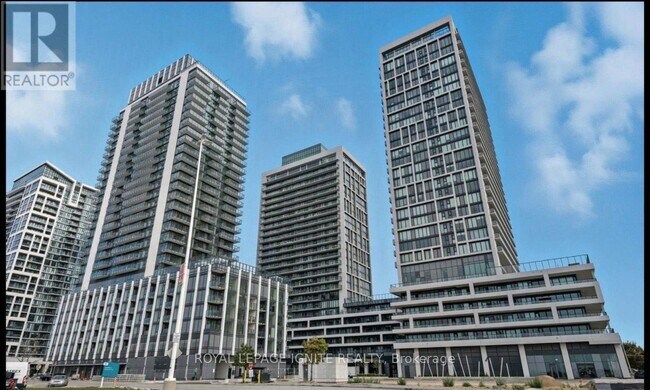 Photo du bâtiment - 8960 Jane St