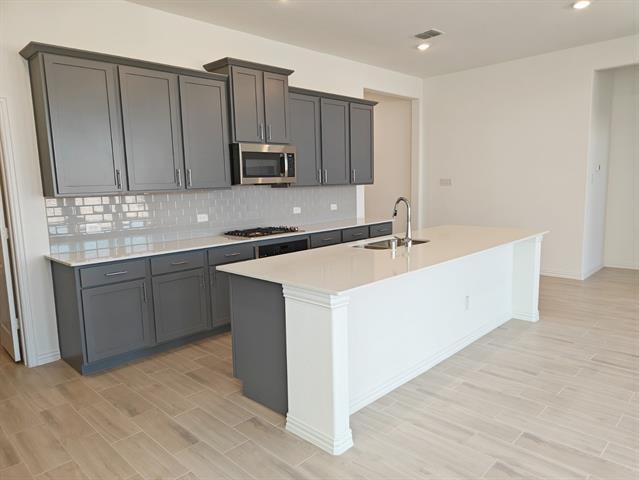 Building Photo - 8328 Catalpa Ln