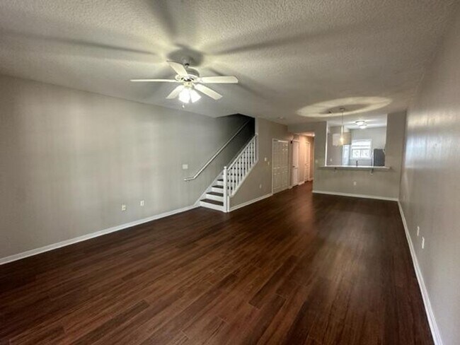 Foto del edificio - 720 Celebration Ave