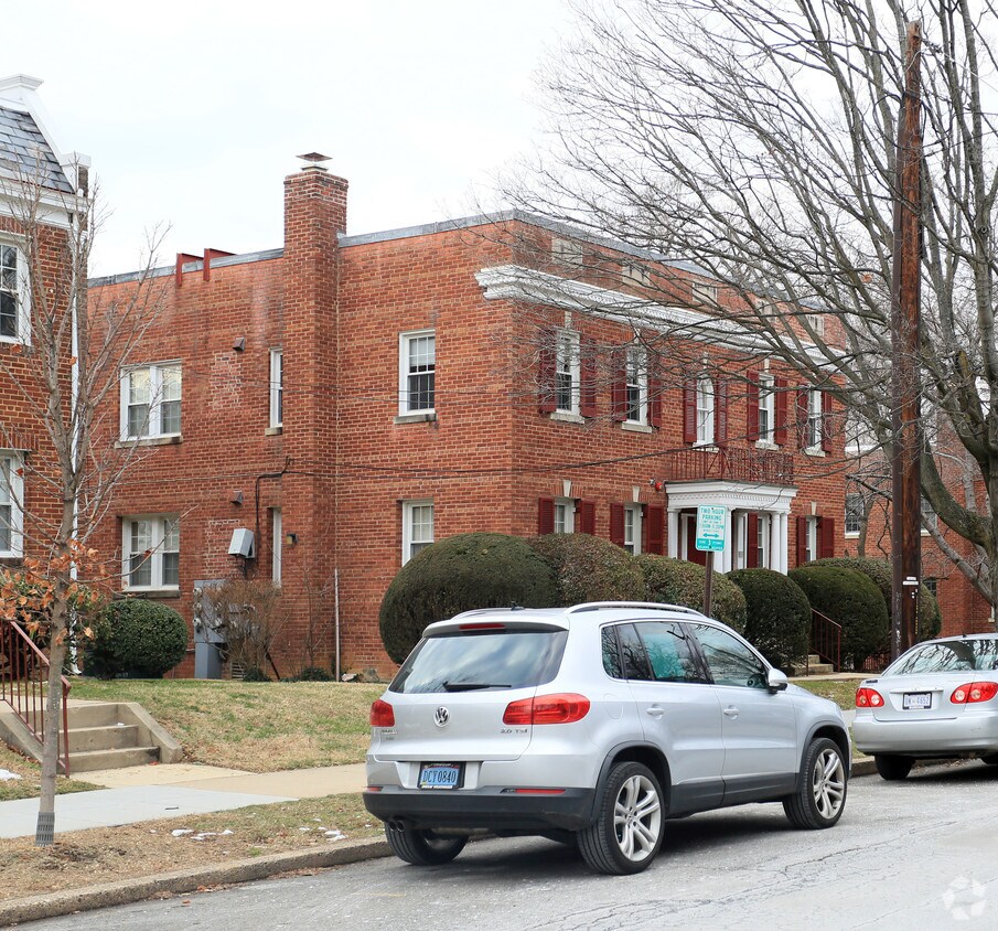 Primary Photo - 2346 40th St NW