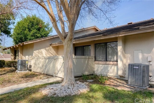 Foto del edificio - 13120 La Jolla Cir