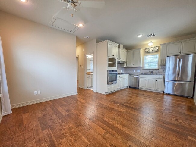 Foto del edificio - 4515 Avenue G
