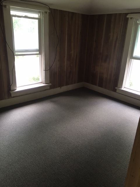 Building Photo - 277 Gunson St