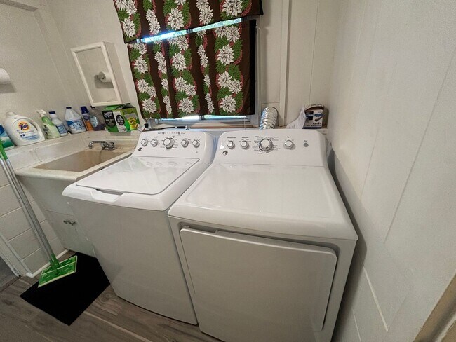 Foto del edificio - 3 Bedroom Home in Makawao Ranch Acres