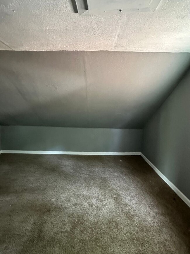 Building Photo - 3bd Single Cash Pay/Section 8