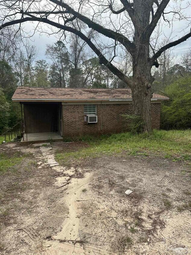 Primary Photo - 7140 N Century Blvd