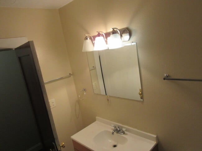 Foto del edificio - 918 Mehle St