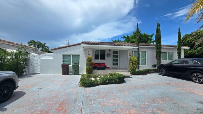 Foto del edificio - 265 W 53rd Terrace