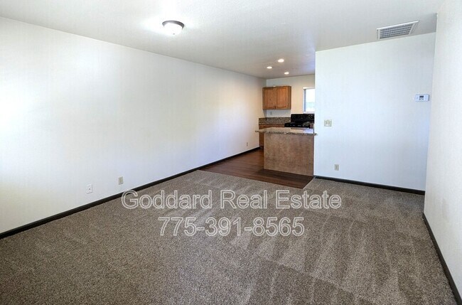 Building Photo - 520 Colorado River Blvd