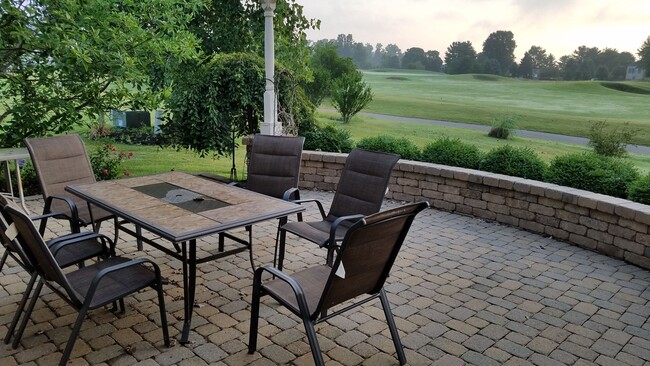 Backyard with golf course views - 6884 Ballantrae Pl