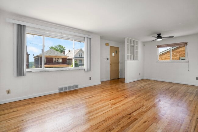 Foto del edificio - 235 McKinley St