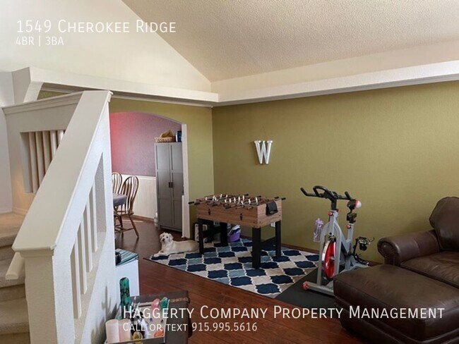 Foto del edificio - 1549 Cherokee Ridge Dr