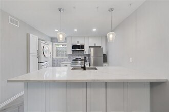 Building Photo - 9015 Gaylord Dr