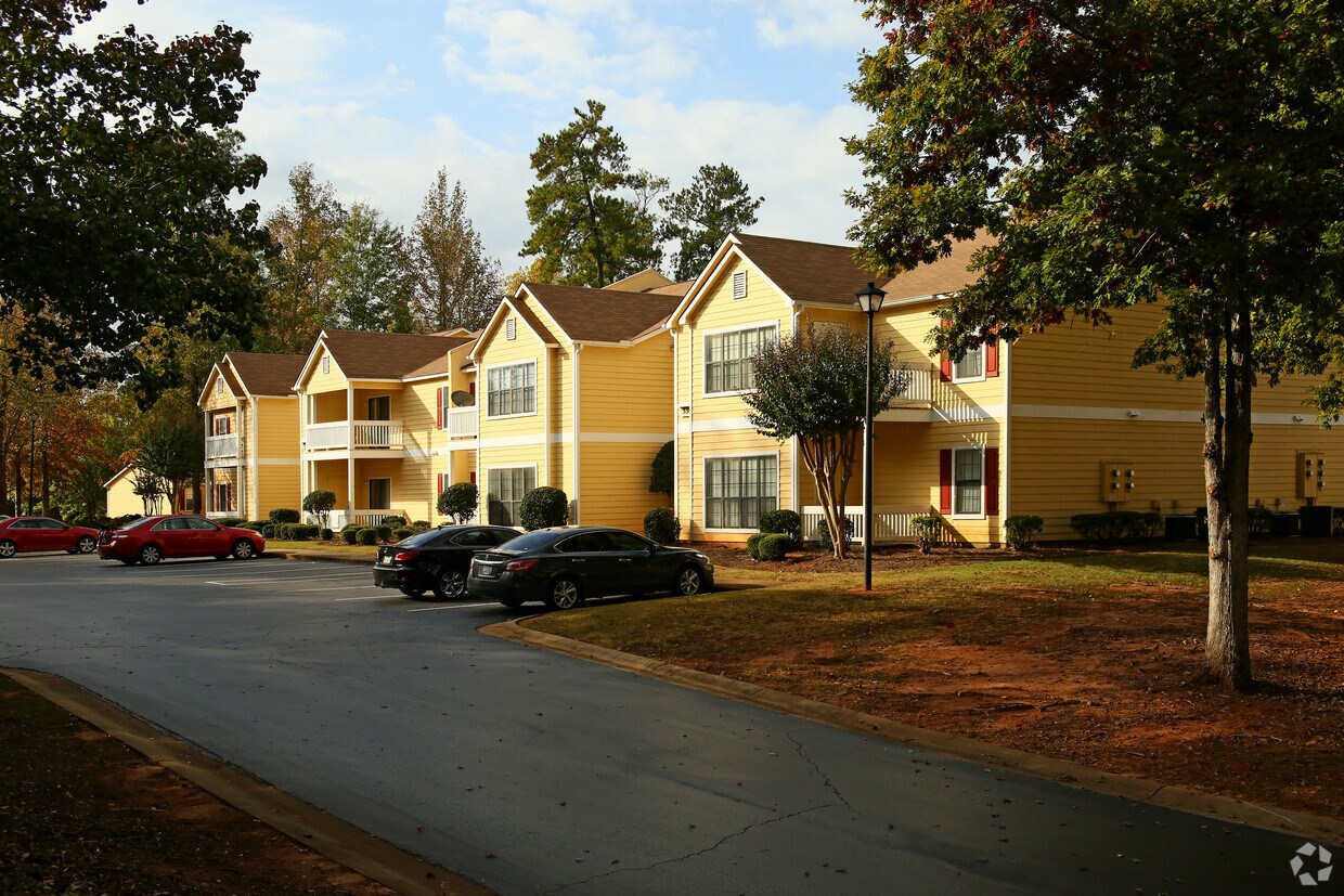 Falls At Spring Creek Apartments Macon, GA