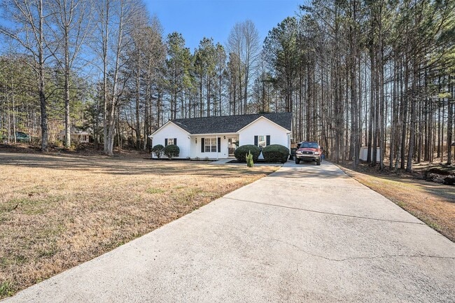 Building Photo - 192 Conifer Ln