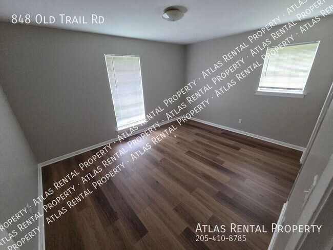 Foto del edificio - 848 Old Trail Rd