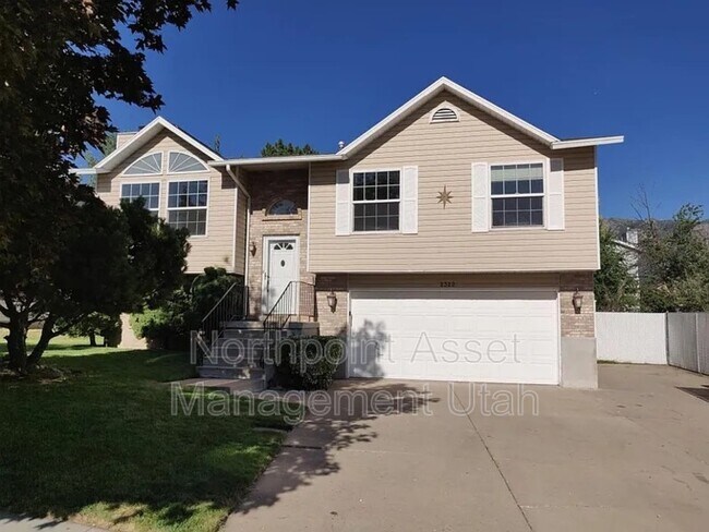 Building Photo - 2322 N 1075 E