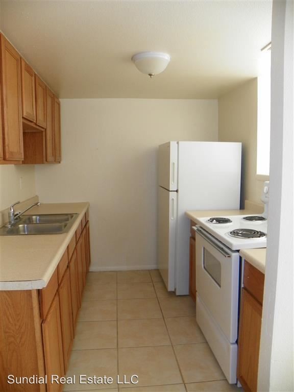 Building Photo - 4610 E Pueblo Ave