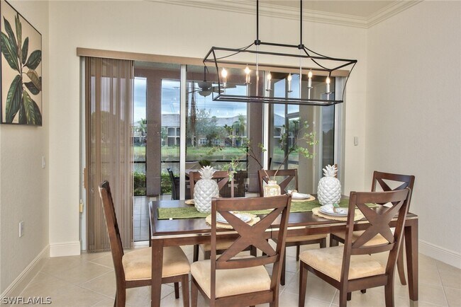 Foto del edificio - 9242 Tesoro Ln