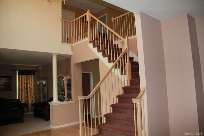 Building Photo - 23 Cedar Dr