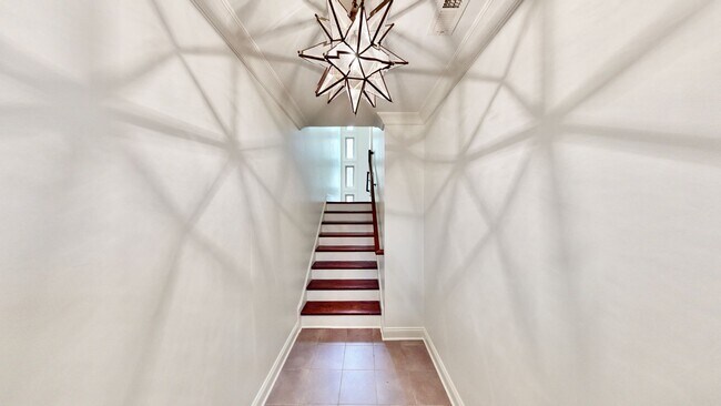 Foto del edificio - 1328 Ordermore Ave