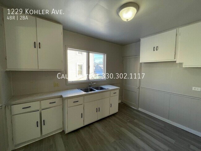 Foto del edificio - 4 Bedroom 2 Bathroom Rent Ready