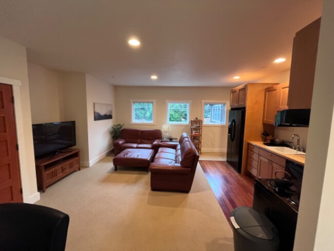 Foto del edificio - 6609 168th Ave SE