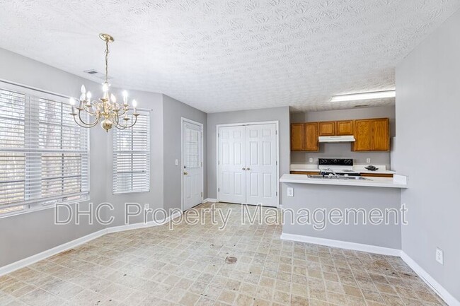 Building Photo - 5607 Strathmoor Manor Cir