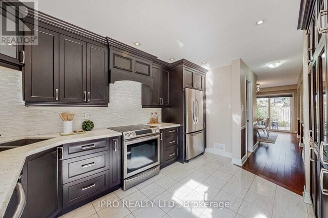 Building Photo - 2696 Jerring Mews