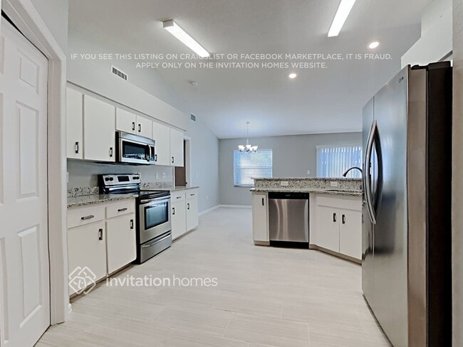 Foto del edificio - 616 Parsons Reserve Ct