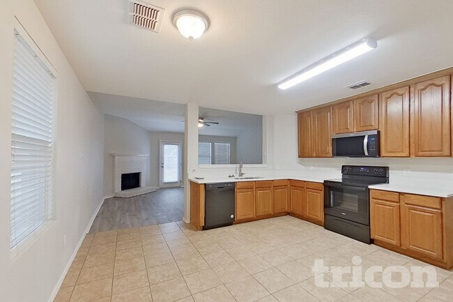 Foto del edificio - 1242 Yukon Dr