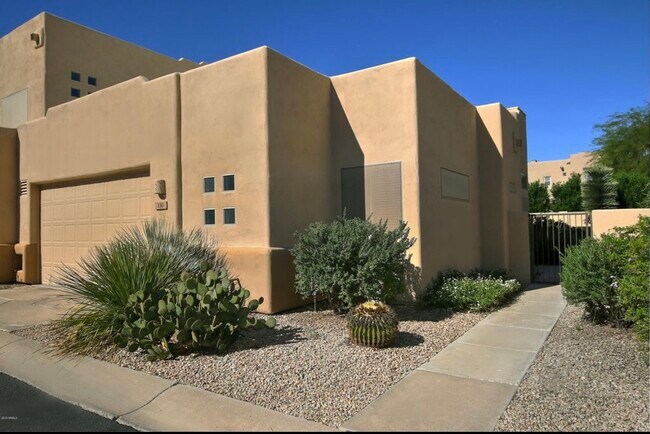 Building Photo - 9070 E Gary Rd