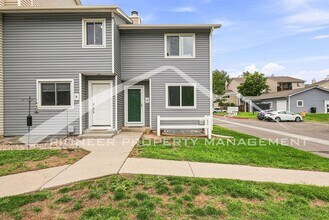 Building Photo - 7885 Barbara Ann Dr