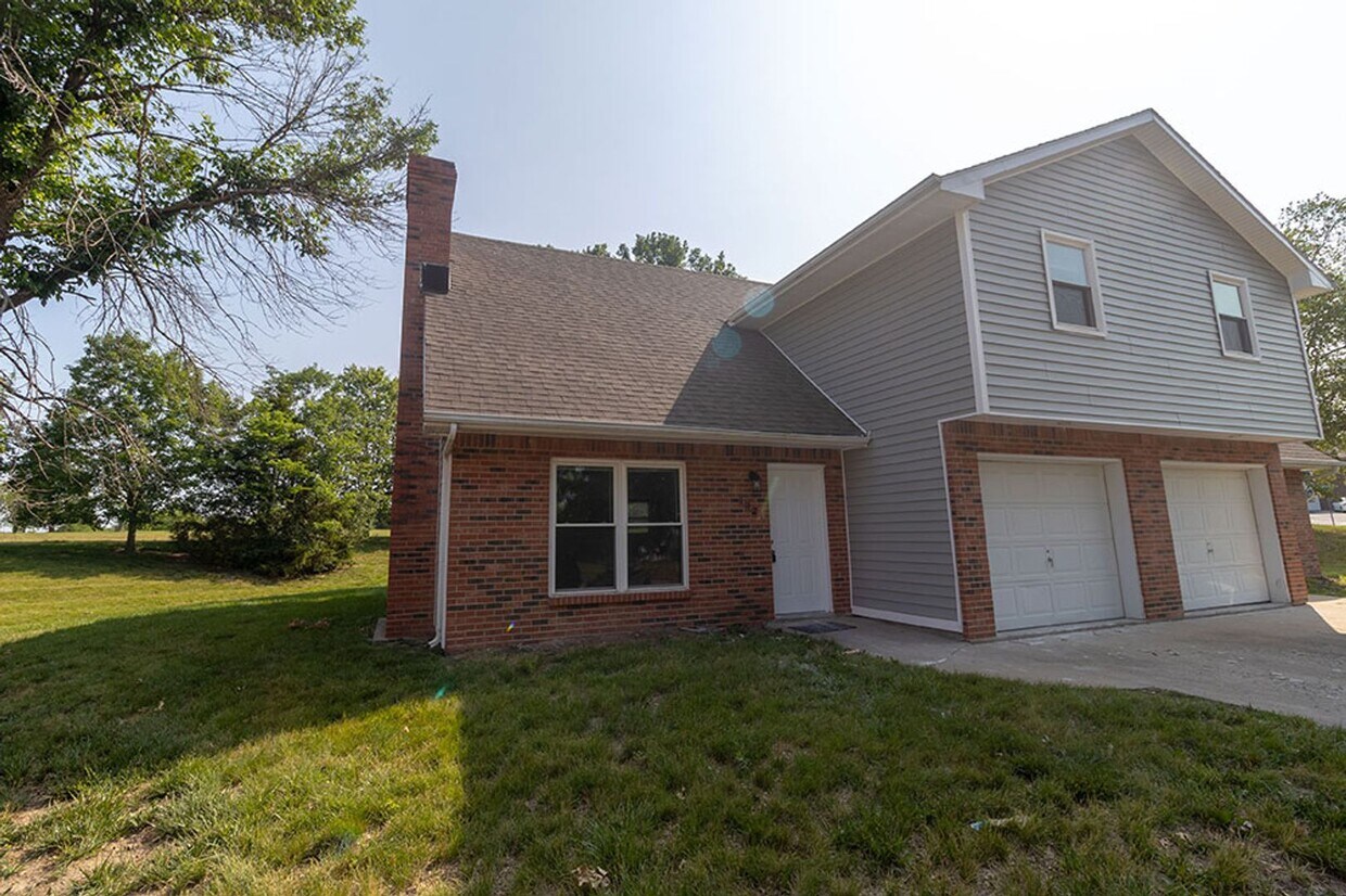 1921 Mirtle Grove Ct, Columbia, MO 65201 House Rental in Columbia, MO