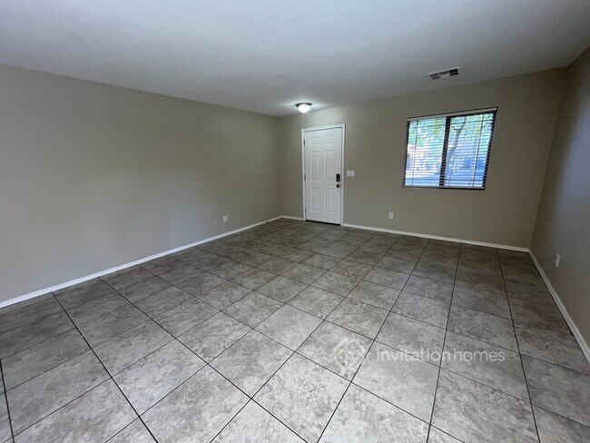 Building Photo - 16878 W Marshall Ln
