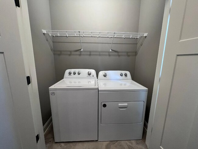 Foto del edificio - 560 Cumberland Cir