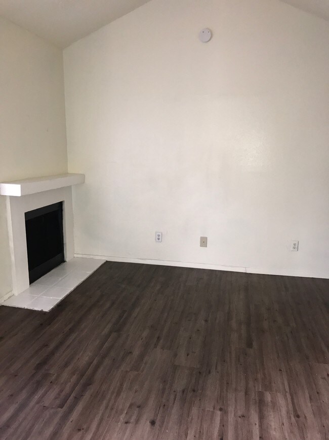 Foto del edificio - 13502 Northborough Dr