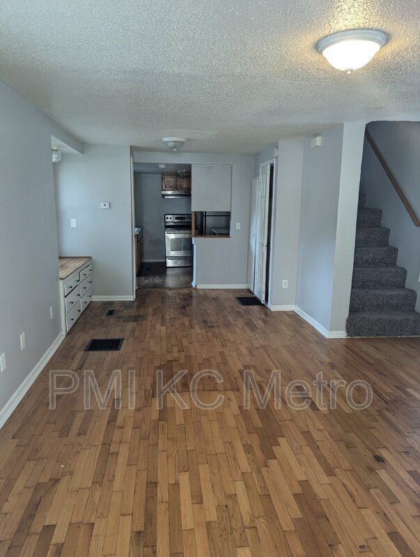 Foto del edificio - 724 S Grand Ave