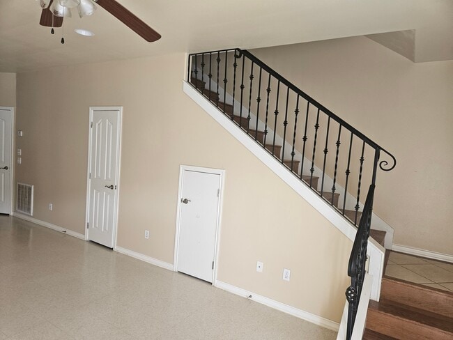 Foto del edificio - 804 N Taylor Rd