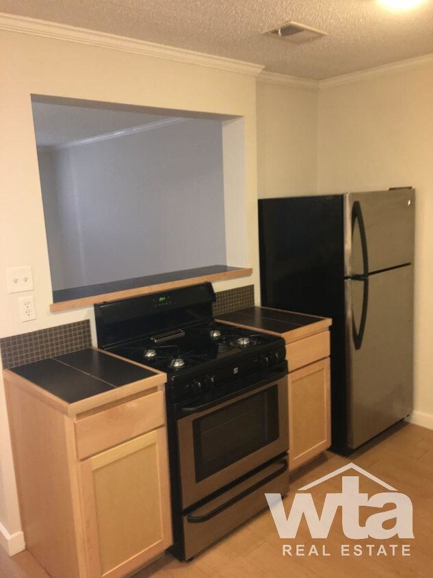 Foto principal - 2 bedroom in AUSTIN TX 78704