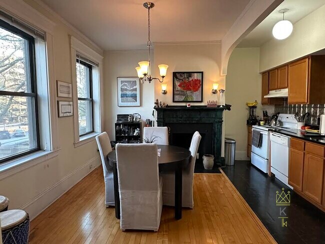 Foto del edificio - 1100 Beacon St