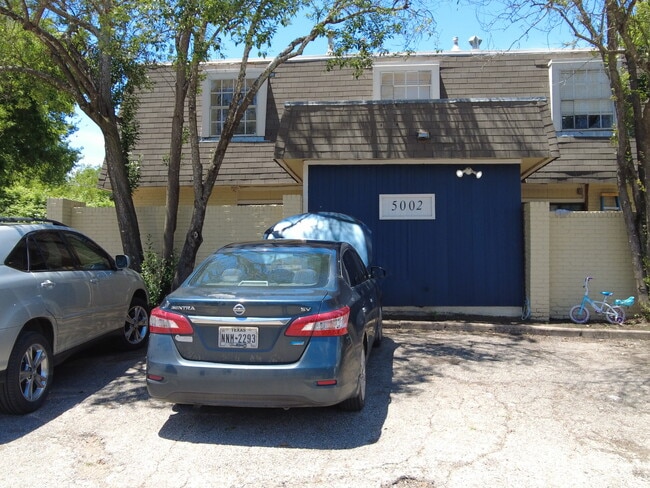 Building Photo - 5002 Blue Spruce Cir